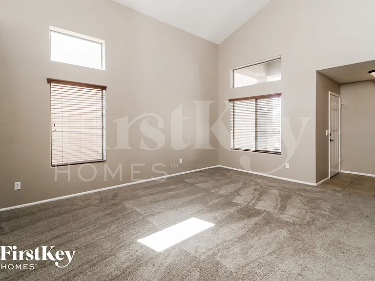 40133 W Sanders Way — Photo 4