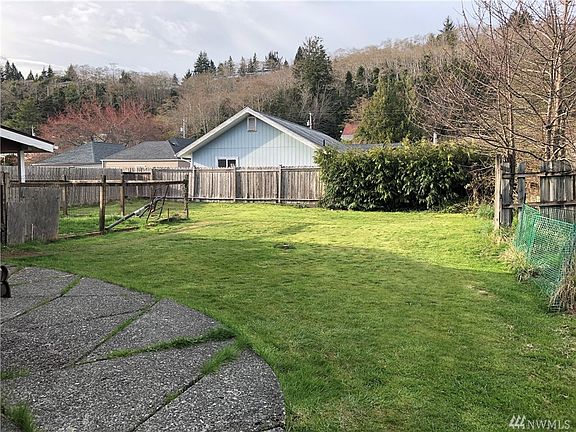 3rd image of 151 Eklund Ave