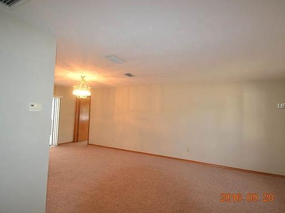 3rd image of 9820 Fairway Cir