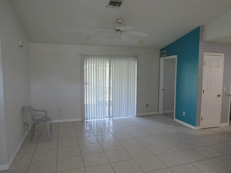 813 Abrams Blvd #2 — Photo 7