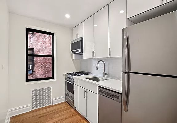 3rd image of 9725 64th Ave APT F3