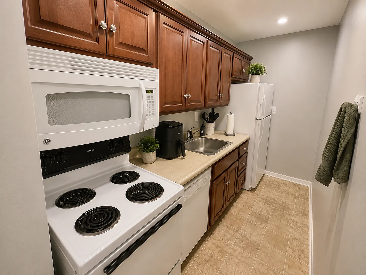 Varsity Management - 1506 Geddes — Photo 2