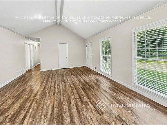 4th image of 1379 Hidden Cir