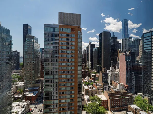 250 East 54th Street image 6 of 21