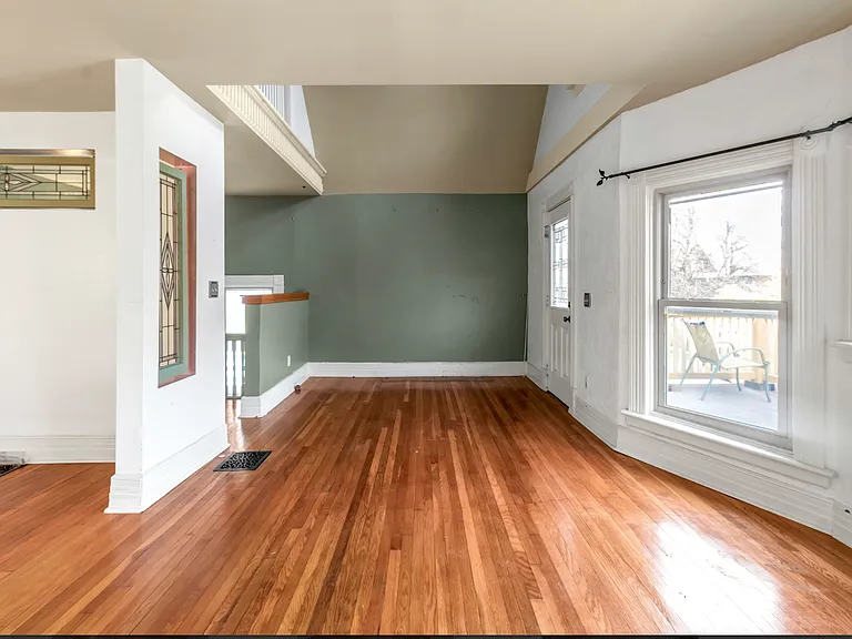 589 Breckenridge St #2 — Photo 4