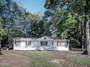 318 Lake Harbor Rd, Brandon, MS 39047