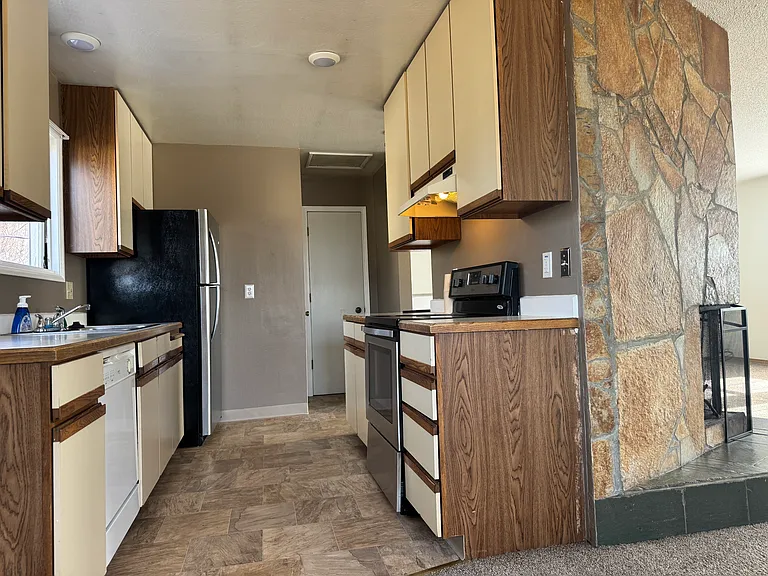 4803 Buckingham Way — Photo 5