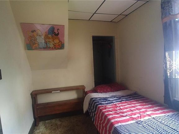 3rd image of 6 Krupp Ave