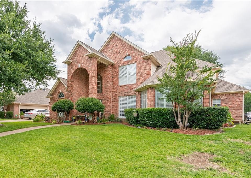 1st image of 3707 Blue Forest Dr