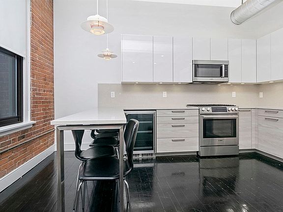 5th image of 244 Brighton Ave APT 307