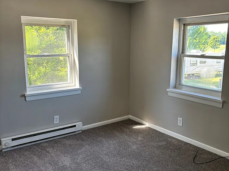 287 Locust Point — Photo 6