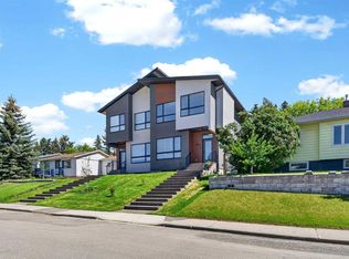 5230 SW 21st Ave NW, Calgary, AB T3B0W1