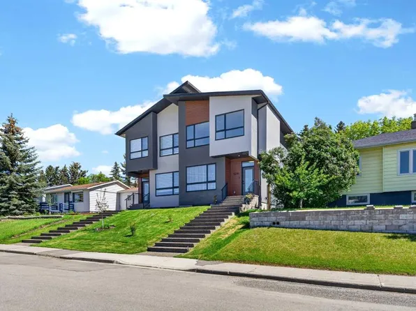 5230 SW 21st Ave NW, Calgary, AB T3B 0W1