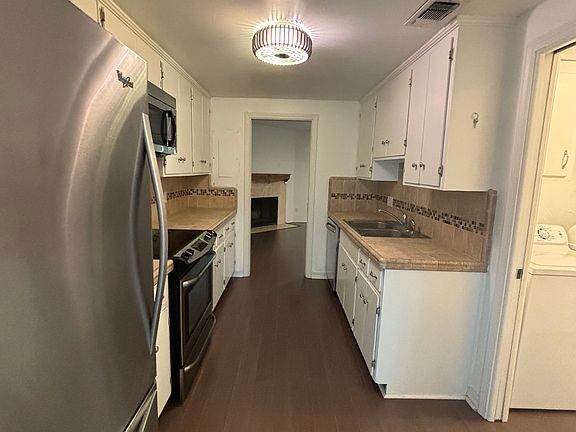 3rd image of 1904 Miccosukee Rd APT 16