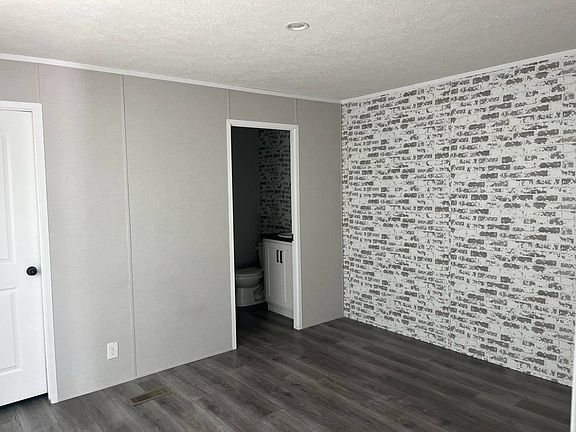 2nd image of 1085 Spring Bay Rd #69
