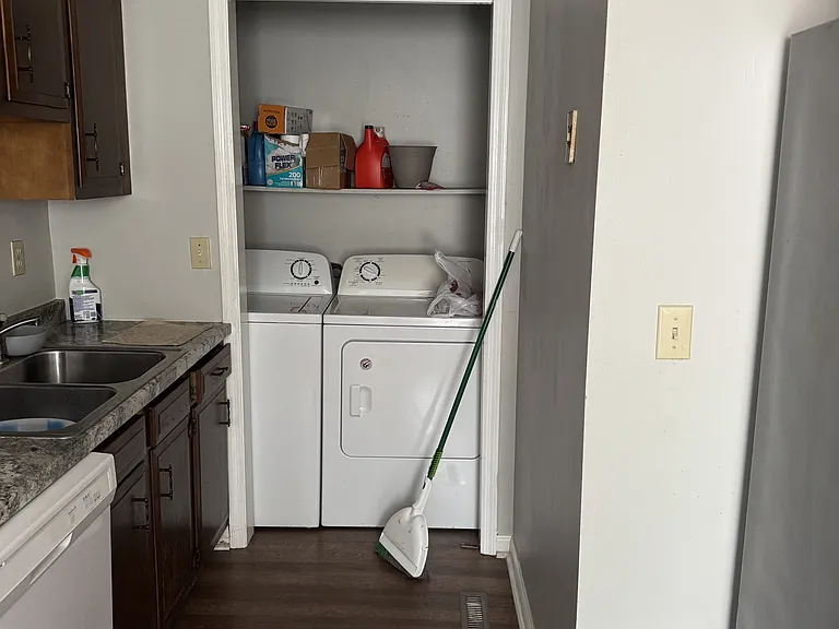 901 E Main St #2 — Photo 6