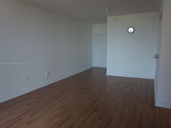 5th image of 117 NW 42nd Ave APT 510