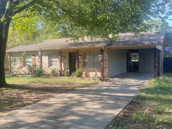 (undisclosed Address), Russellville, AR 72801