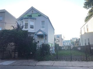 121 Clinton Pl, Yonkers, NY 10701