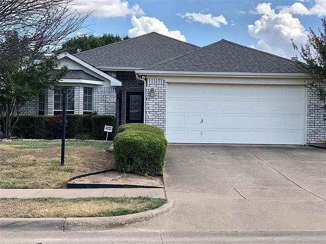 1st image of 5017 Valley Village Dr