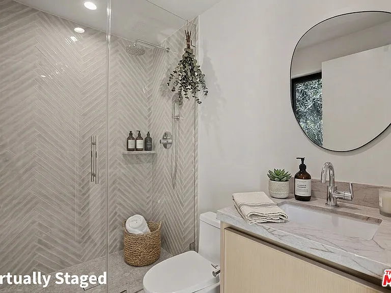 428 Arnaz Dr — Photo 20