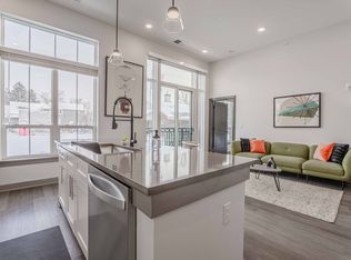 41 N Rangeline Rd #A210, Carmel, IN 46032