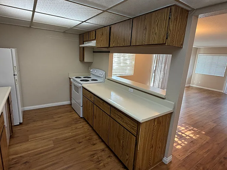 3636 Sumner Ave #210 — Photo 5