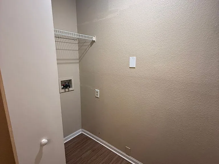 Highlands Apts — Photo 37