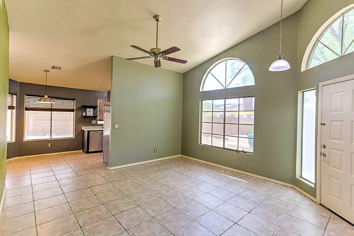 3039 W Calle Levante — Photo 7