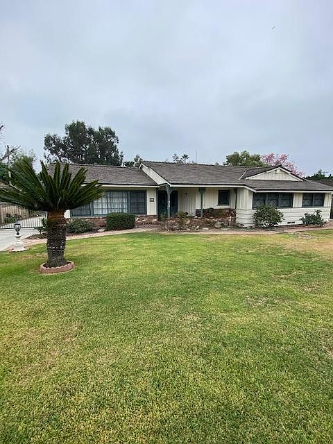 1st image of 460 Stanford Dr