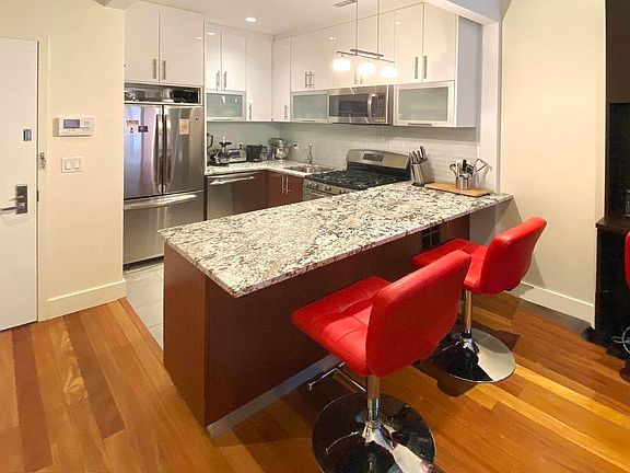 3rd image of 4118 27th St APT 8B