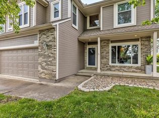 4104 SW Laharve Dr, Lees Summit, MO 64082