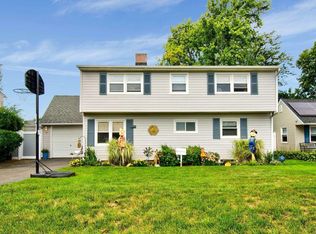 66 Ripple Ln, Levittown, NY 11756