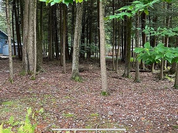 2nd image of 10 Lakeside Dr #B317