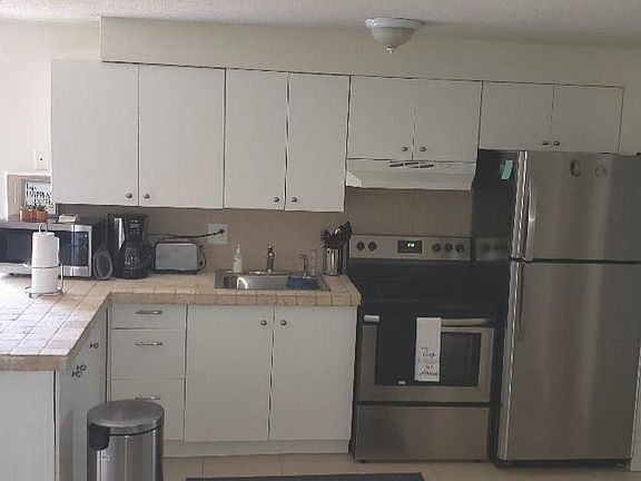 4th image of 1932 NE 7th St #228024103