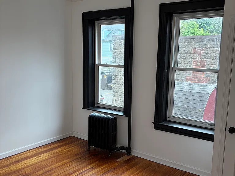 2854 Fairfield Ave #2 — Photo 6