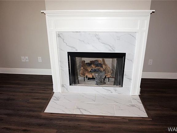 5th image of 1601 Arborway Cir