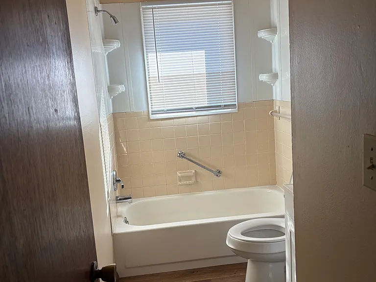 709 S Broadway Ave #709 — Photo 8