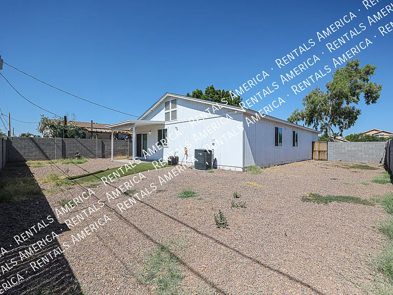 526 S Crismon Rd — Photo 34