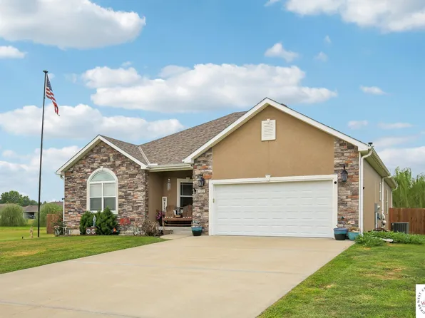 172 SE 1181st Rd, Knob Noster, MO 65336