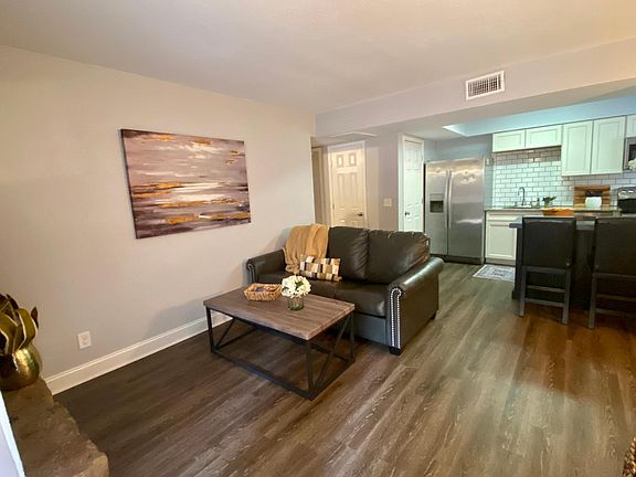 5th image of 14407 N Pennsylvania Ave #12P