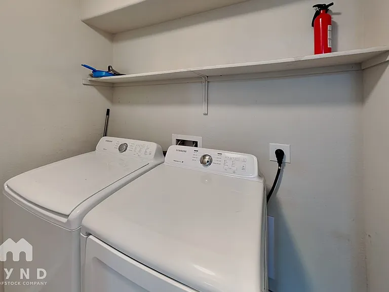 717 Pinnacle Dr — Photo 17
