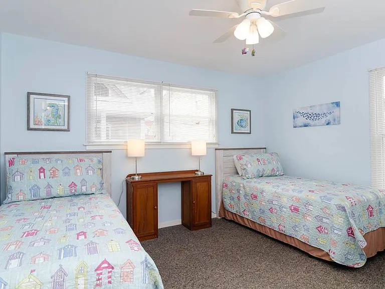 608 Waynick Blvd — Photo 15