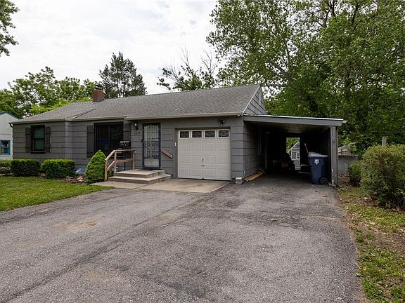 2nd image of 2619 NE 56th St
