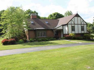 493 Canterbury Rd, Manchester Center, VT 05255