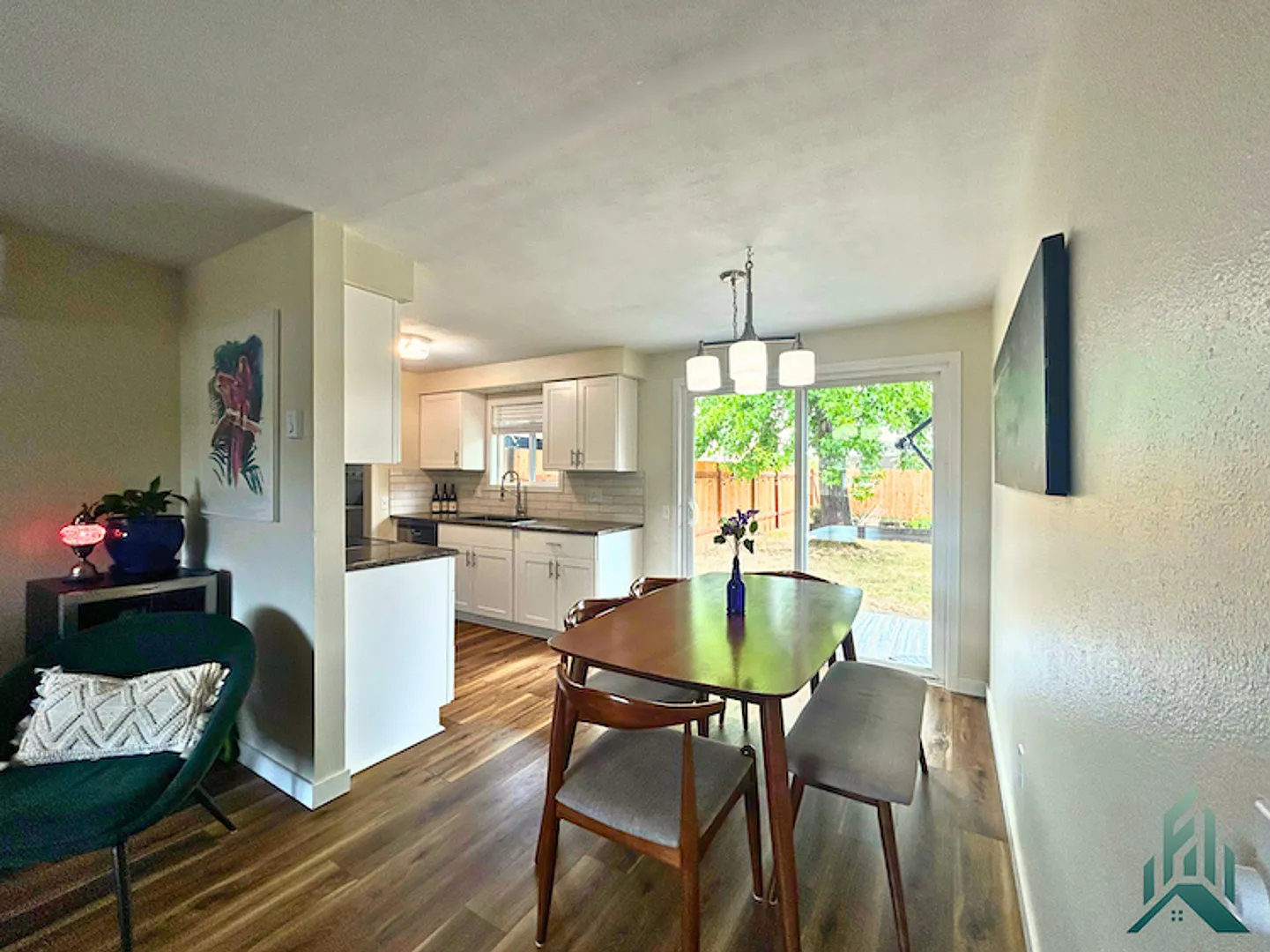 Recently Remodeled 2 bed/1 full bath Home in Philomath — Photo 4
