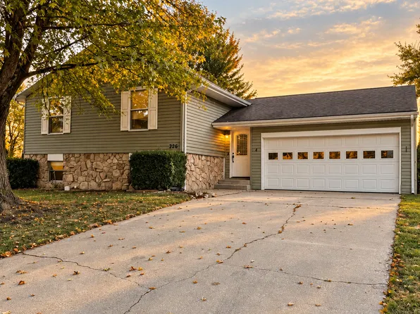 326 Glenbrook Dr, Seymour, IN 47274