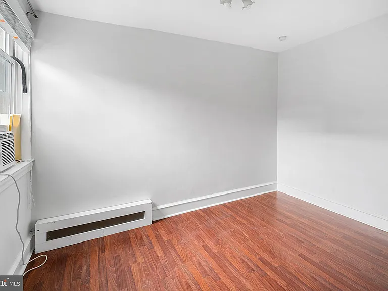 623 Gerritt St — Photo 12
