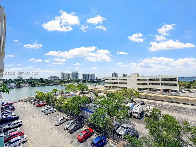 1455 N Treasure Dr #6H — Photo 15