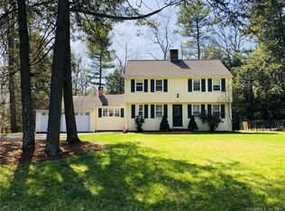 19 August Rd, Simsbury, CT 06070